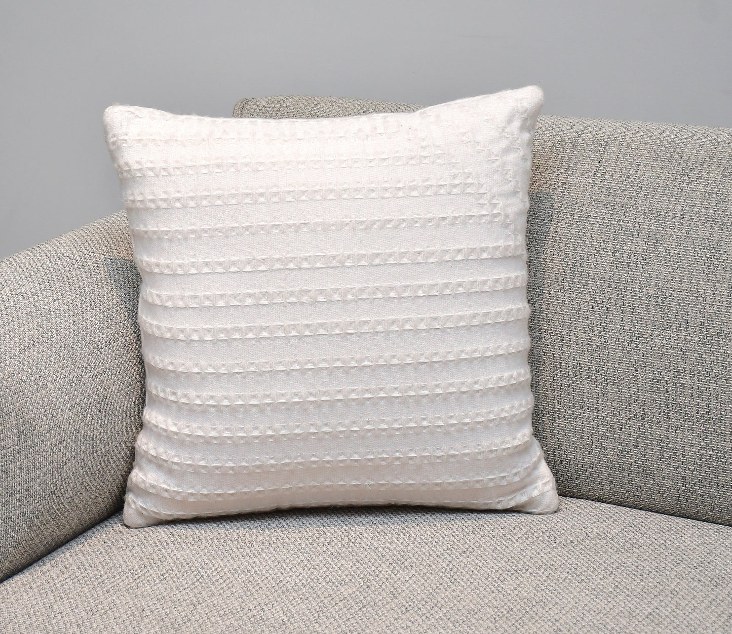 Premium Comfort Filled Cotton Cushion (White) (18" x 18")